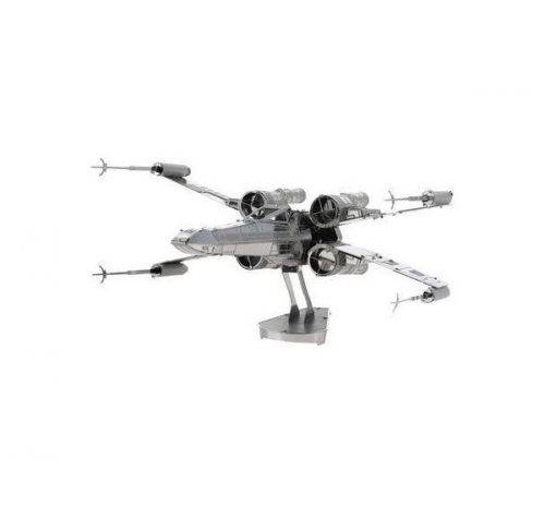 Metal Earth Star Wars X-Wing űrrepülő